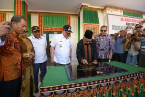 Gub peresmian rmh sakit A singkil 2
